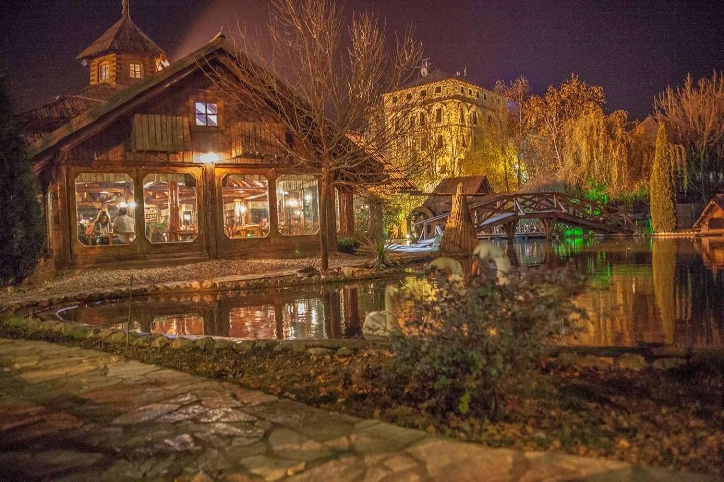 Etno Selo Stanisici Hotel Leonida Dijelovi Kültér fotó